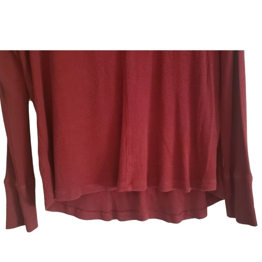 Sanctuary Top Red Waffle Knit Womens M Sweater Minimalistic Turtleneck Pullover